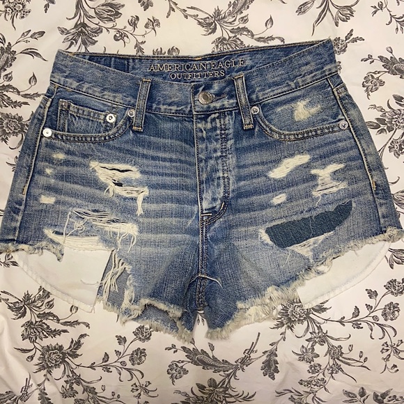 American Eagle outfitters ripped denim shorts - High waisted - Picture 1 of 2